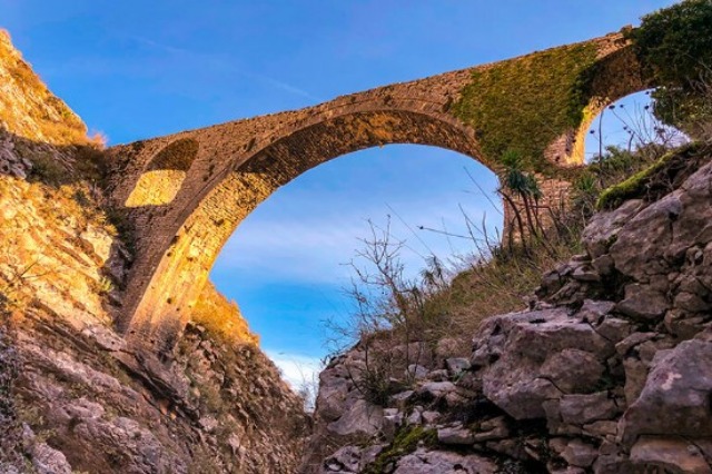 The old Sopot Aqueduct Bridge, built by Ali Pasha of Tepelena