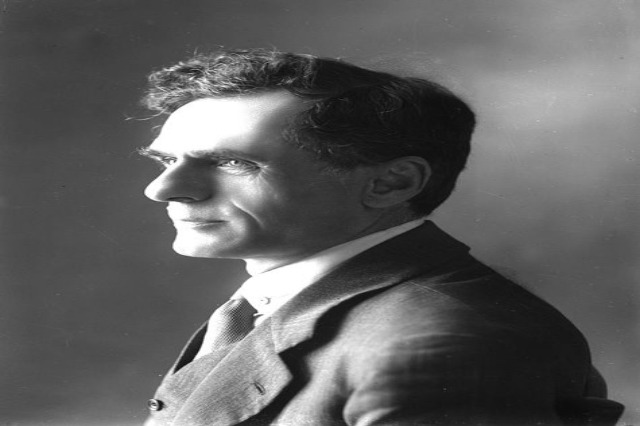 Mit’hat Frashëri is commemorated