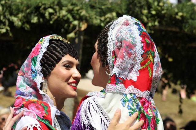 “Logu i Bjeshkëve” (Amphitheater of the Mountains): A Celebration of Traditions and a Return to Roots