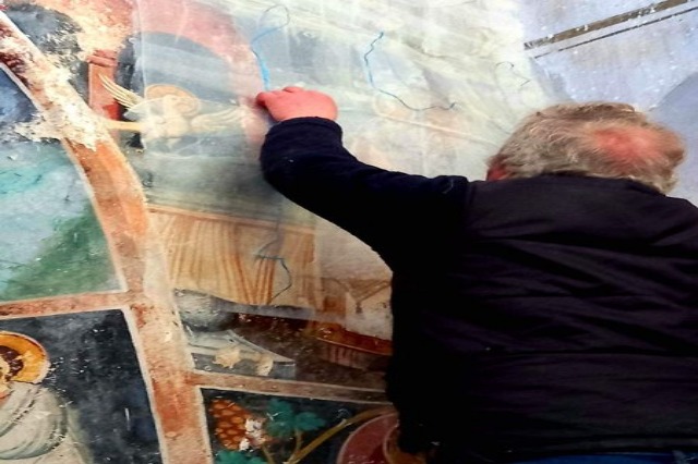 The mural painting of the church of Saint George in Vithkuq, in the process of conservation