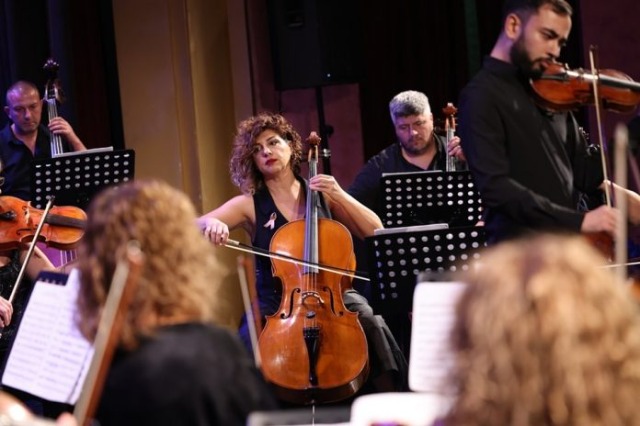 At the Meeting of String Orchestras in Elbasan, approximately 200 artists performed lyrical and operatic music