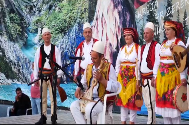 3 folklore nights of “Sofra Dardane” in Bajram Curri