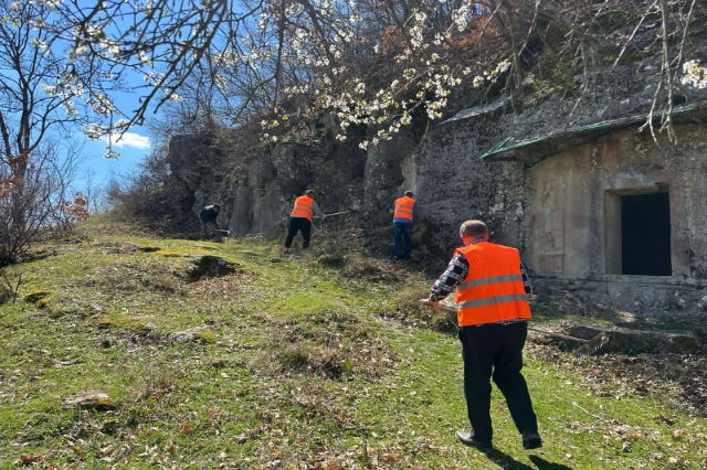 Maintenance works in the Selca Monumental Tombs of Illyrian kings