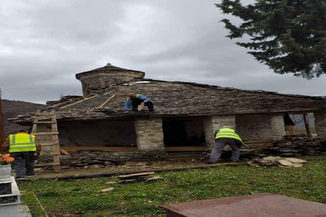 The restoration of the roof in the Church of Saint Nicolas in Saraqinisht is completed