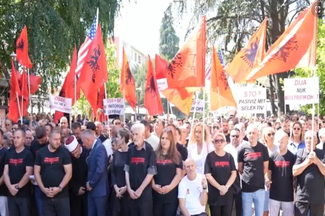 Bujanoc: Albanians of Presheva Valley in Serbia Protest Against Discrimination