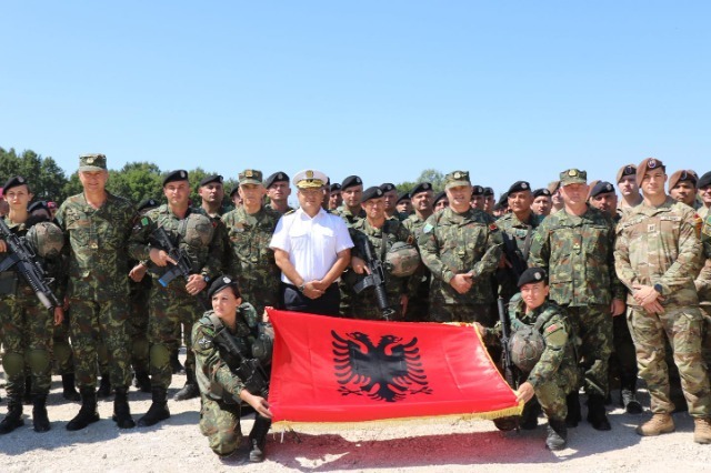Kosova, the new Albanian contingent joins the KFOR mission