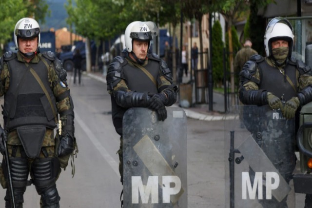 United Kingdom calls to Prishtina and Belgrade to urgently reduce tensions in the north