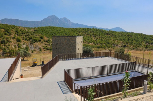 A multifunctional cultural and recreational building has been constructed near the memorial of Father Gjergj Fishta in Lezhë