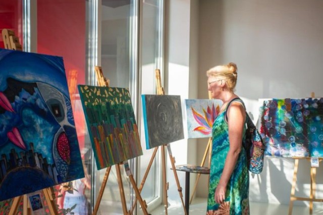 An exhibition and workshop by the Hungarian artist will be held at the Pyramid of Tirana