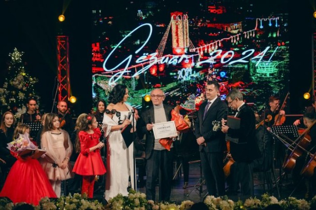 Gala evening/ 150 artists performed at “Skampa”, awards for art emblems