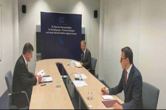Kosovo and Serbia sit at the dialogue table for the first time after the reciprocity of license plates.