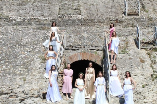 Heritage of ancient Durrës promoted through a fashion parade in Amphitheater