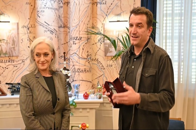 The “Marie Kraja” Operatic Festival, Veliaj presents the “Clock Tower” to the jury members: “Proud of this tradition that has become a city heritage”