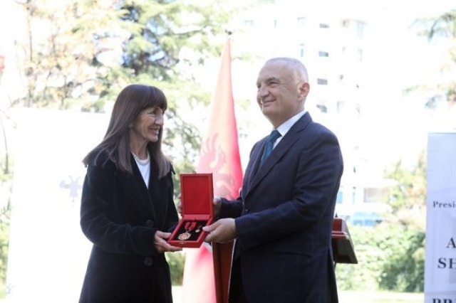 President Meta awards with ”Grand Master” title the composer Lejla Agolli