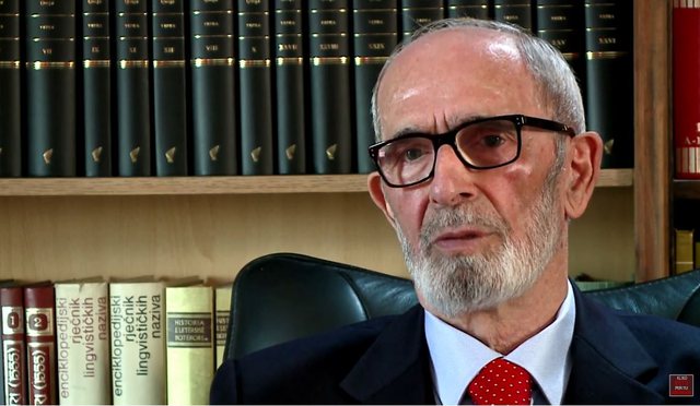 Rexhep Qosja Wins the 2024 “Lumo Skëndo” Prize for Publicistic and Essayistic Work