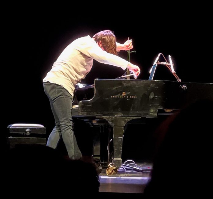 Robert Bisha Blends Mediterranean Blues and Balkan Rhythms in New Concert