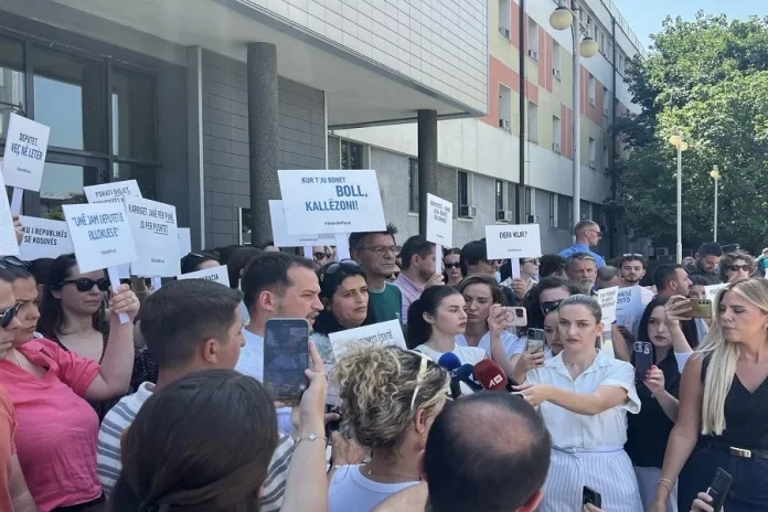 German Embassy Supports Civil Society Protest: Kosovo Needs a Functional Parliament