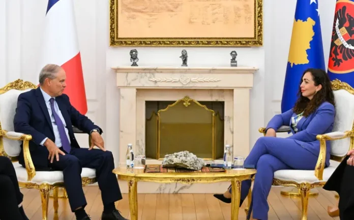 President Osmani Meets French Envoy, Discusses Kosovo’s Political Developments and Regional Security