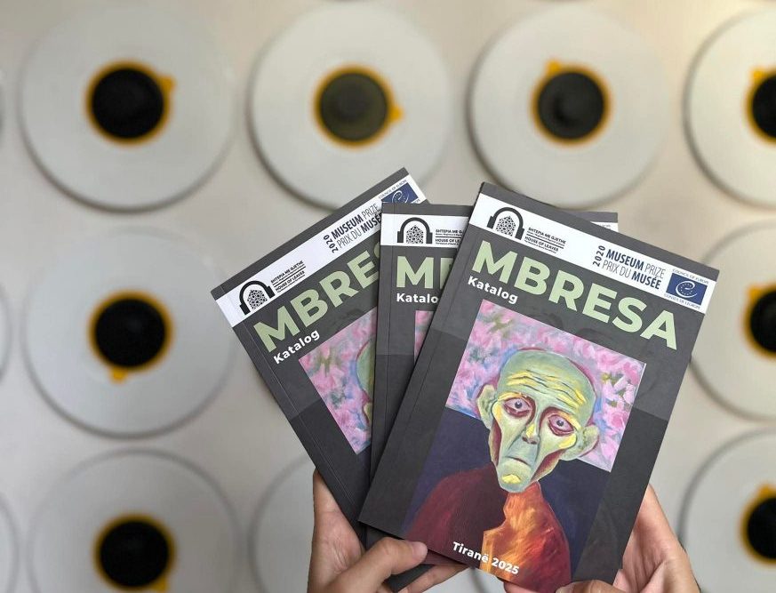 “House of Leaves” Publishes Impressions Catalog with Student Artwork