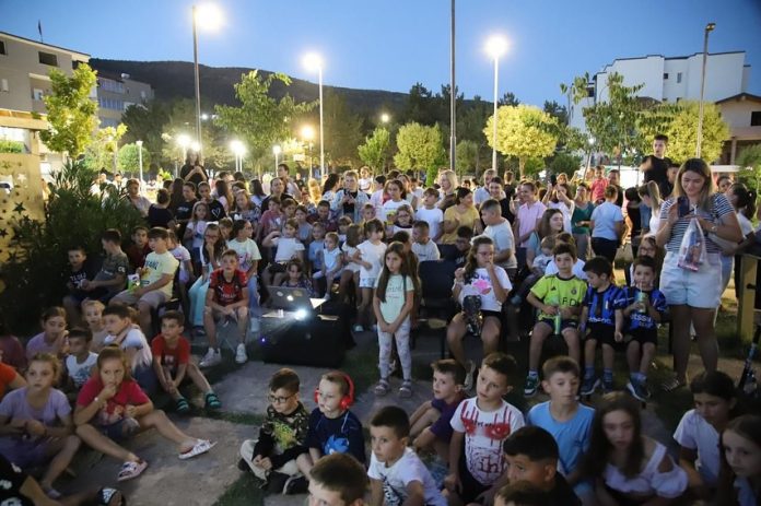 Open-Air Cinema Brings Families Together in Prrenjas