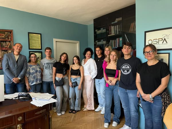 Arbëresh Youth Complete Cultural Tour of Albania