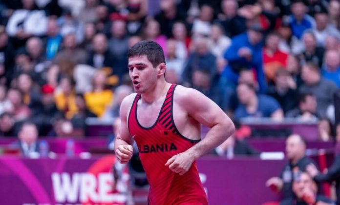 Chermen Valiev Honored for Silver at Wrestling World Championship