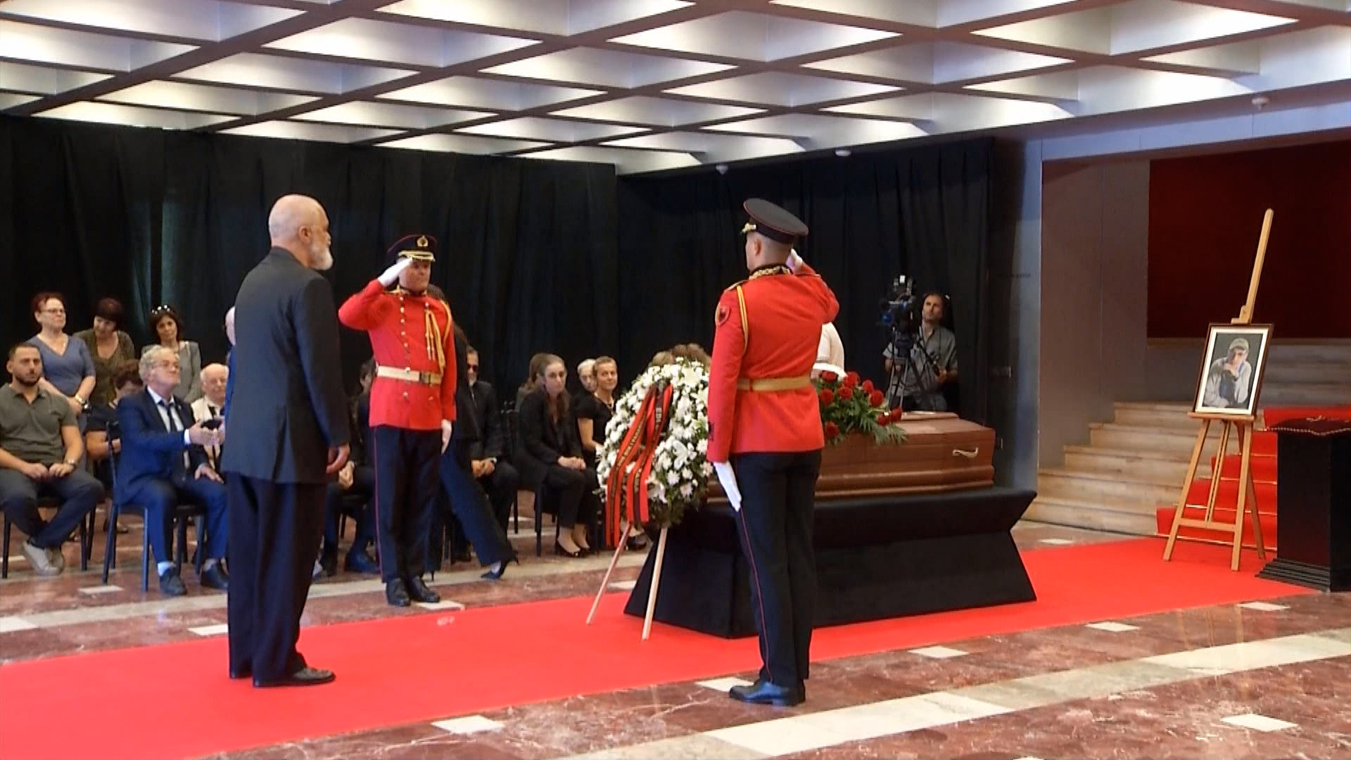 Farewell to Dhimitër Anagnosti: Homages Held at the National Theater of Opera and Ballet, Film Director to Rest in Birthplace, Vuno