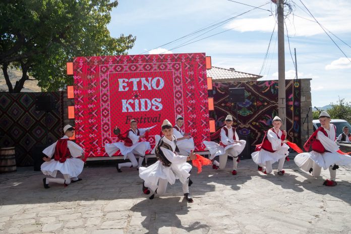 Rehovë Village Celebrates Albanian Traditions with “Etno-Kids” Festival