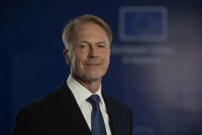 EU Ambassador Praises Peaceful and Transparent Local Elections in Kosovo
