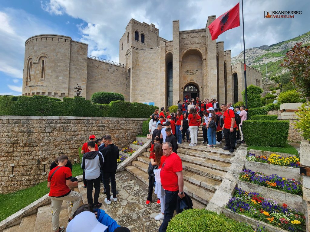 Gonxhja: Over 11 Million Tourists in 10 Months, Albania as Year-Round Destination