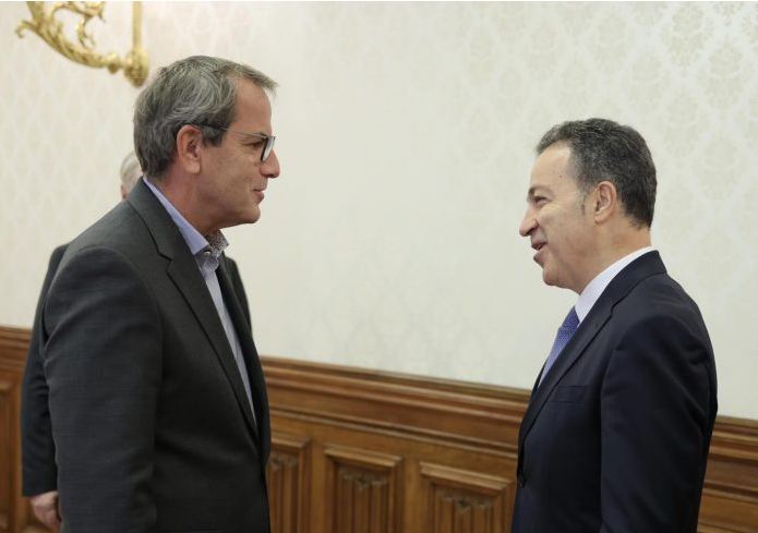Speaker Peleshi meets Vienna Land president; expanding cooperation