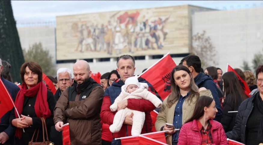 Tirana celebrates anniversary of Independence Day
