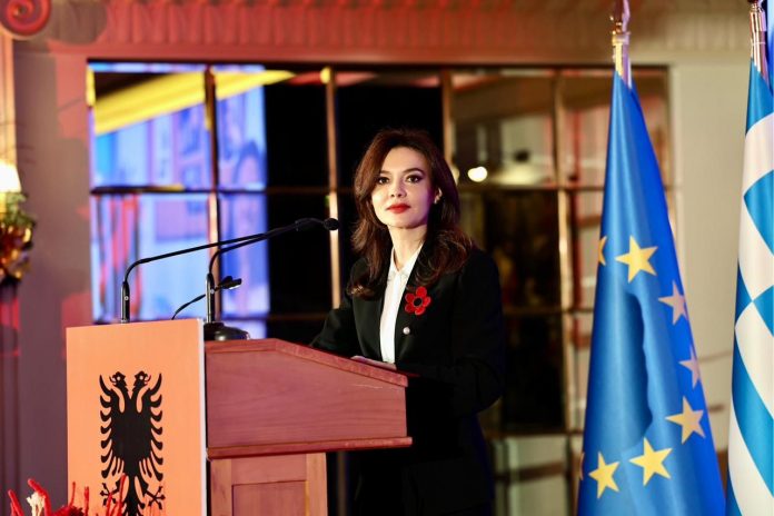 Spiropali: Fully Committed to Reaching Pension Agreement with Greece
