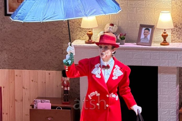 “Mary Poppins,” the long-awaited musical draws children into a world of dreams