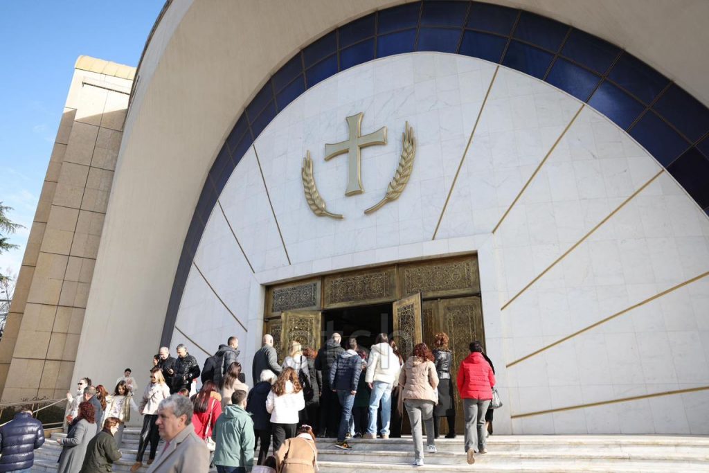 Orthodox believers marked Christmas as Archbishop Joani highlighted hope and peace