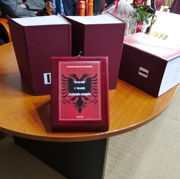 Academy of Sciences delivers the Comprehensive Albanian Language Dictionary