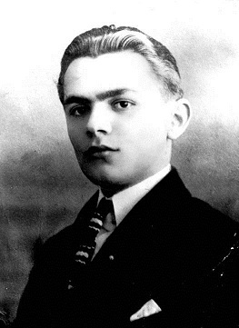 Skënder Luarasi: Translator, Publicist, and Scholar of Albanian Literature