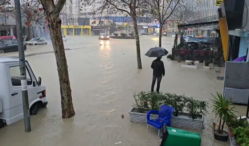 Bad weather affects the country – Durrës and Lezha hardest hit, police redirect traffic