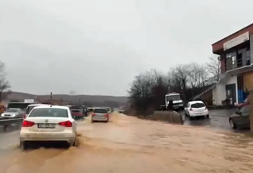 School start in Kosova postponed due to floods