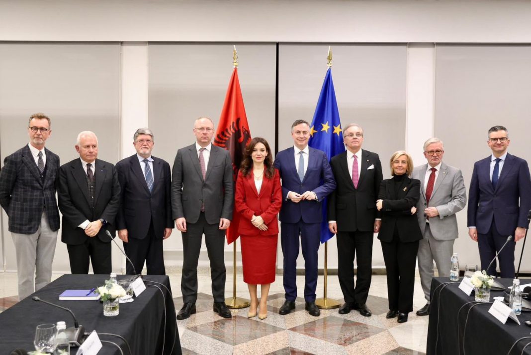 Elisa Spiropali Meets European Parliament Delegation, Urges Continued EU Reforms