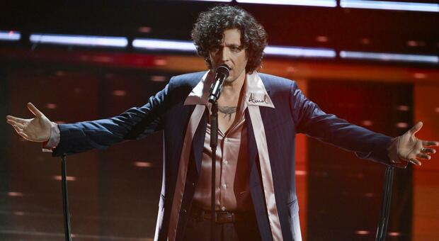 Ermal Meta moves Sanremo 2026 audience with “Stella Stellina”; Show broadcast live on RTSH network