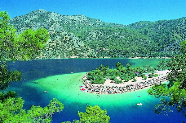 French magazine highlights Albania as tourist destination