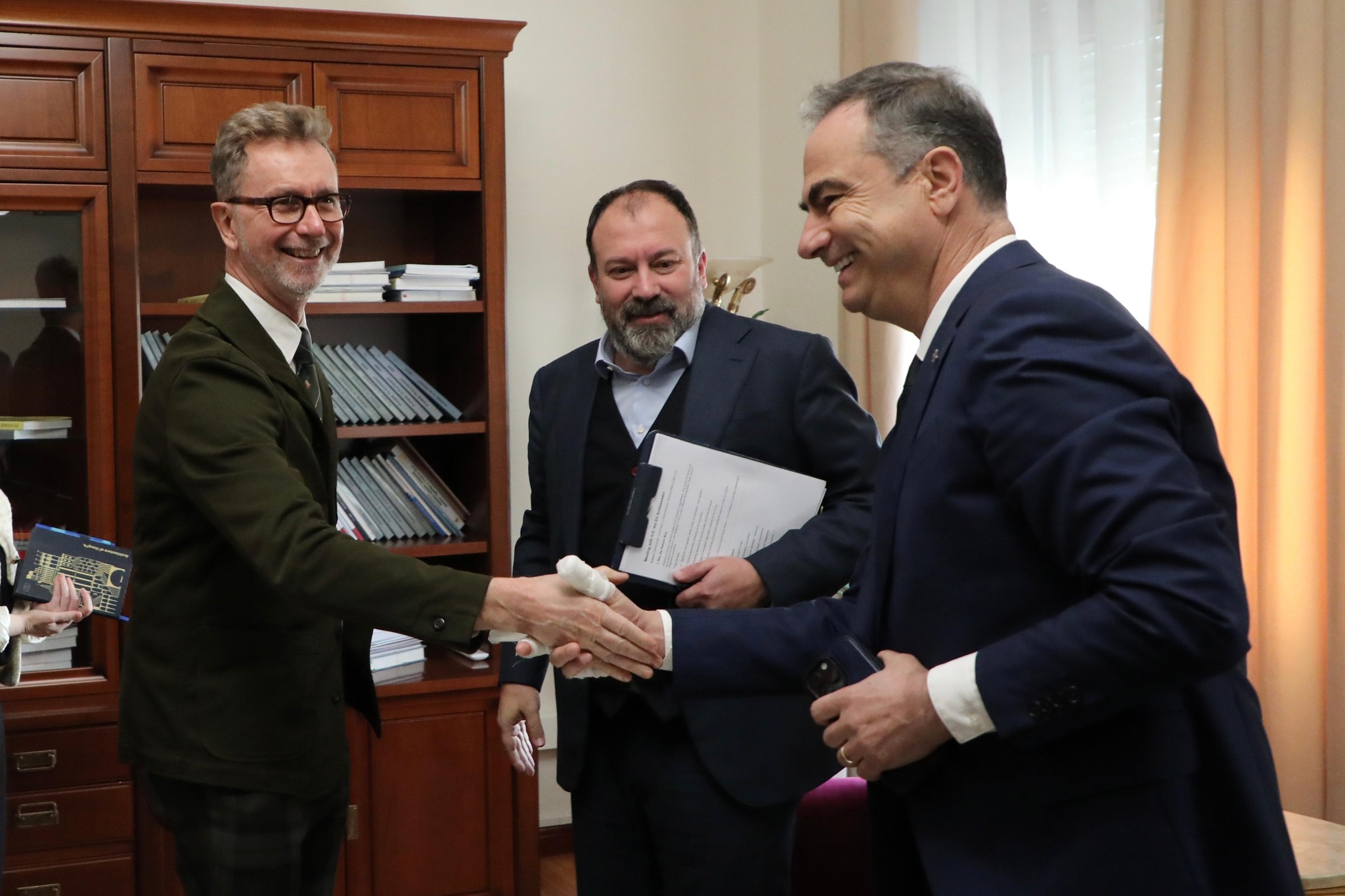 EU Ambassador Highlights Importance of Inclusive Territorial Reform