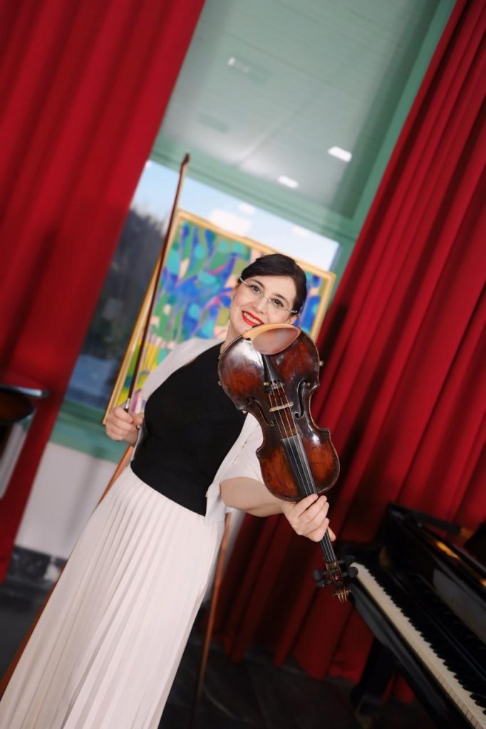 Violin professor Ina Kosturi wins Bronze at Global Music Awards for original concerto