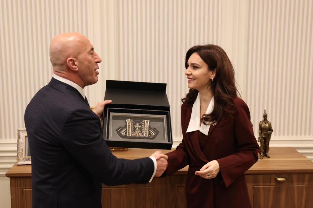 Spiropali in Pristina meets opposition leaders