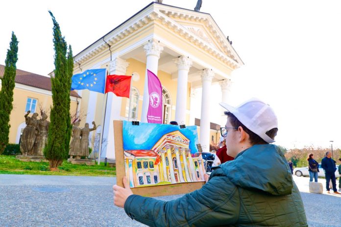 “Shqipëria e Re” Inspires Young Painters