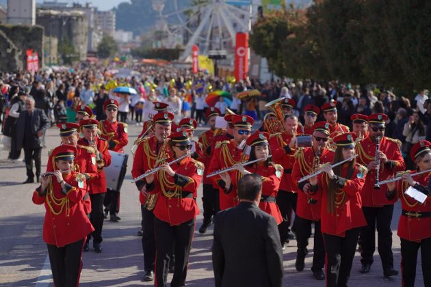 Elbasan marks Summer Day with citizens and foreign tourists