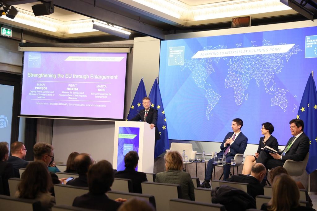 FM Hoxha discusses EU enlargement at Brussels conference