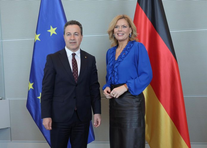 Speaker Peleshi meets Bundestag president, Germany backs Albania’s EU membership