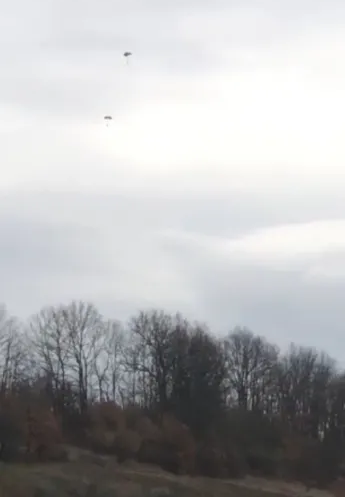 Serbian paratrooper brigade conducts exercises near Kosova border